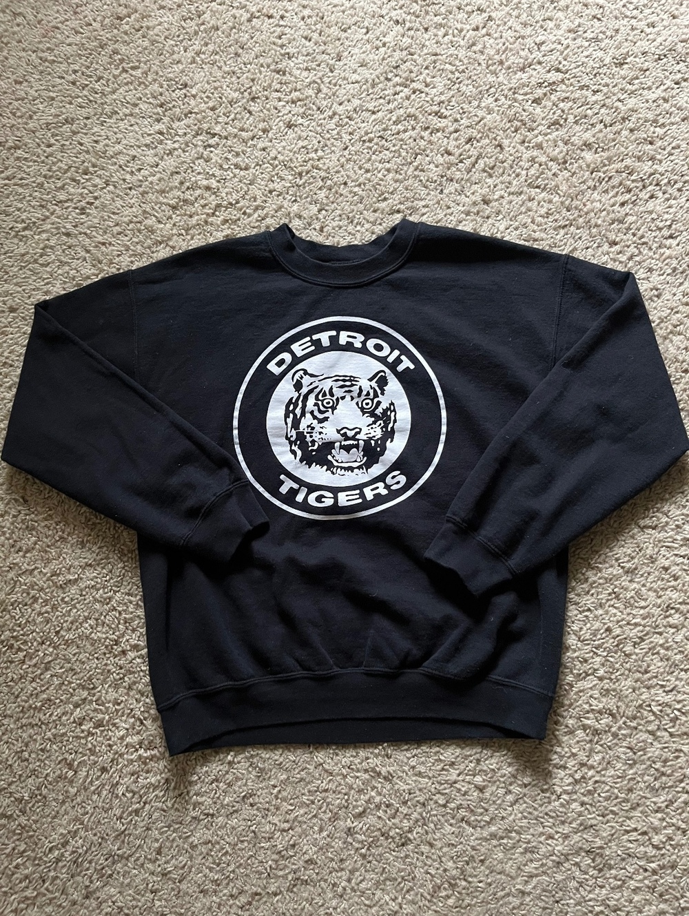 Detroit Tigers Black Crewneck Sweatshirt Size Medium